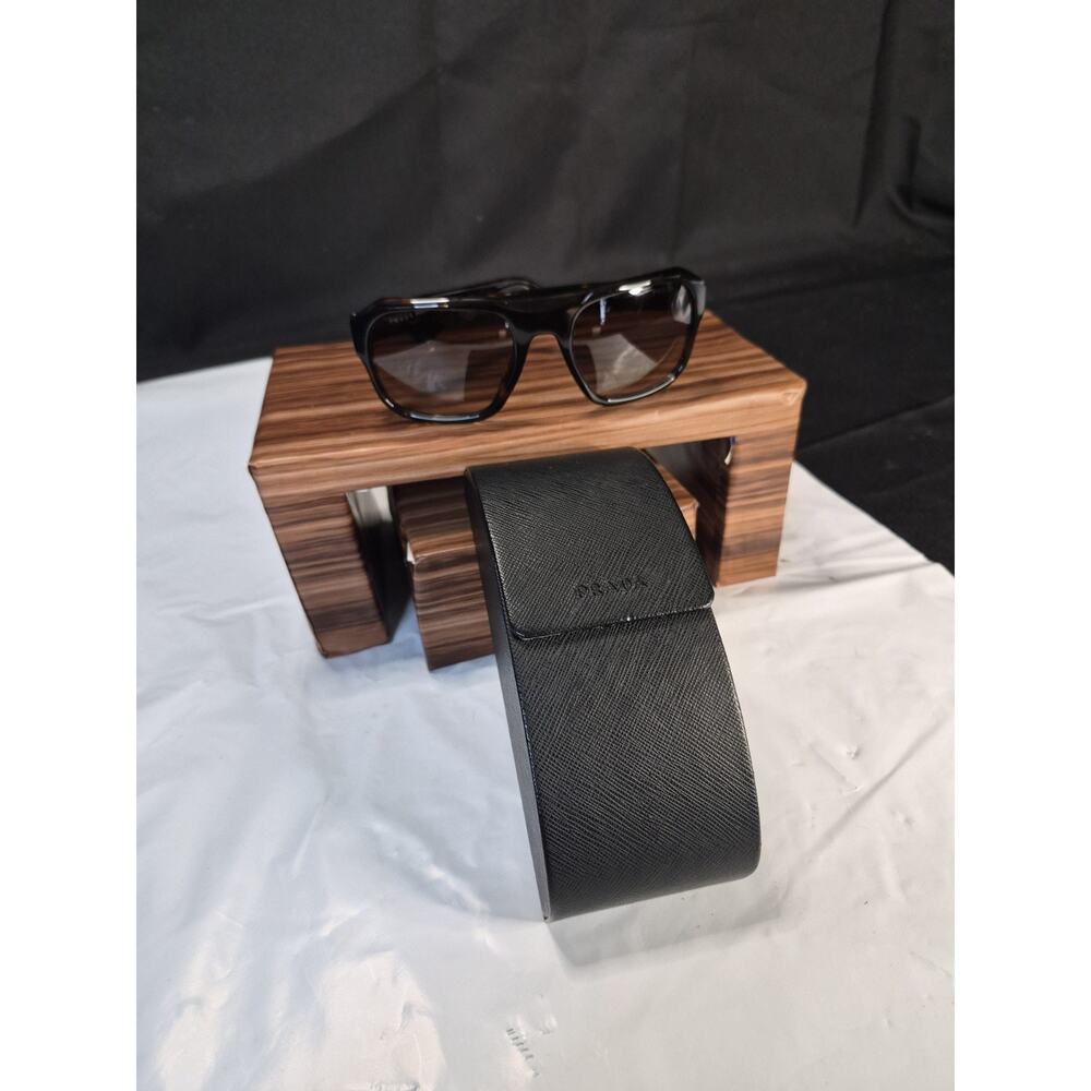 Prada SPR 02S Black Tortoise Sunglasses Clean Rarly Used, With Case.. - Picture 13 of 13